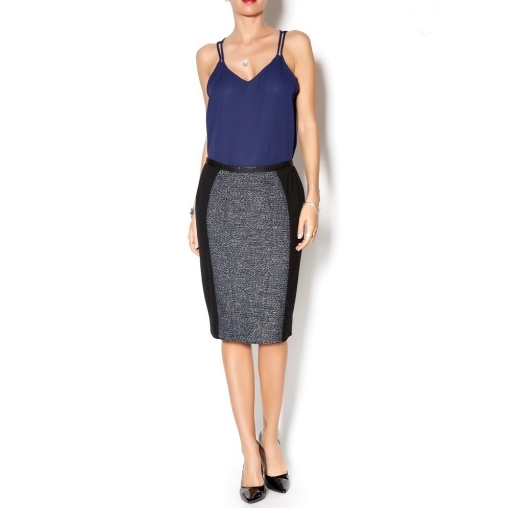 𝅺YOANA Baraschi Black and White Tweed Armor Pencil Skirt Size 8